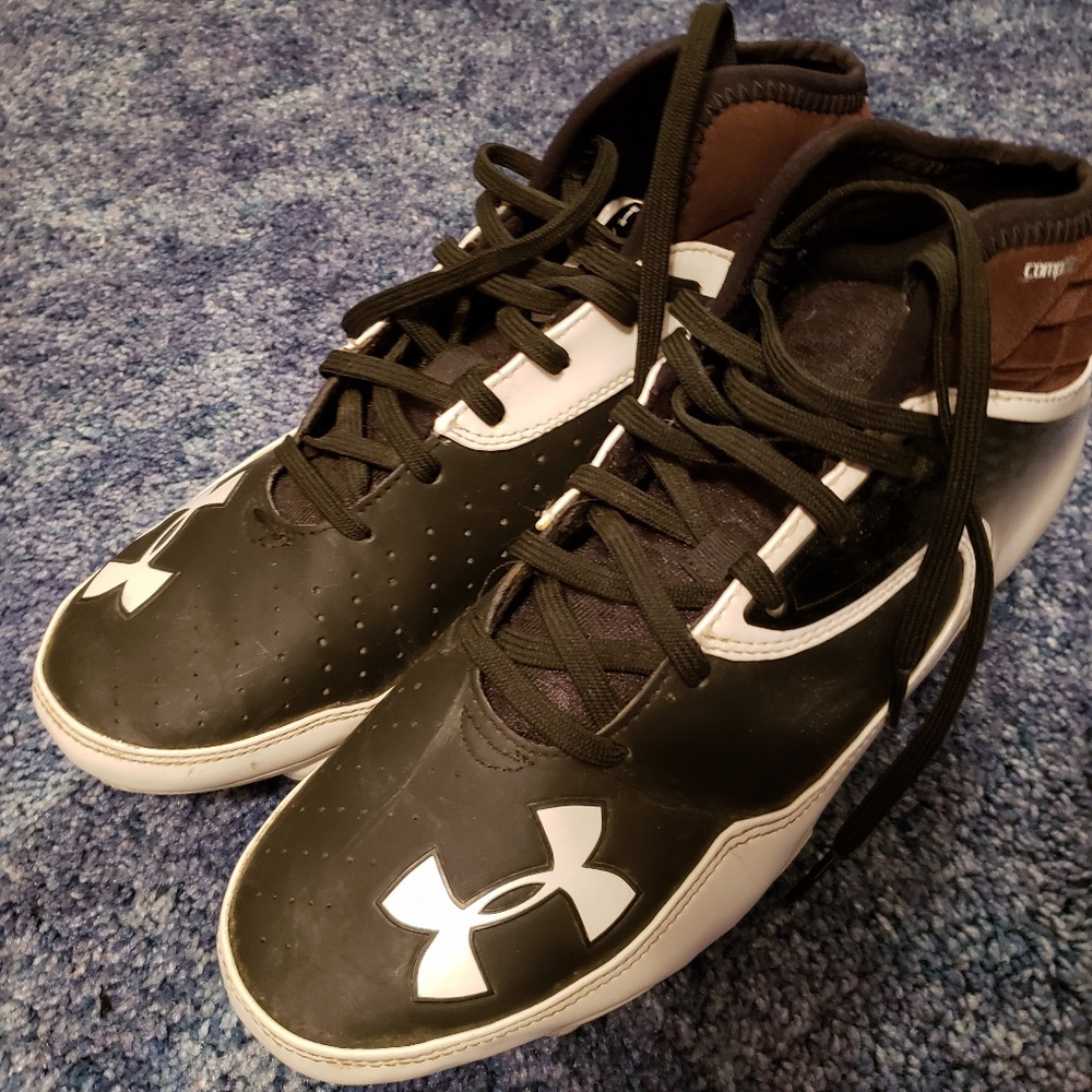UNDER ARMOUR NITRO MICRO G FOOTBALL CLEATS